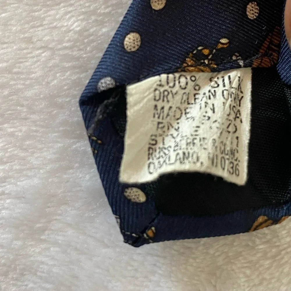 the good life golf tie